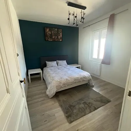 Charmante Maison A Avec Jardin Privatif *