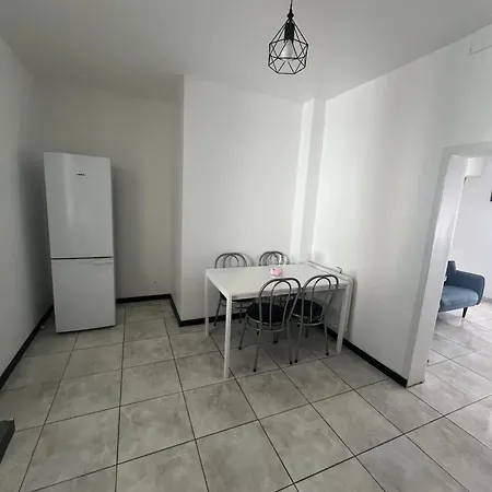 Charmante Maison A Avec Jardin Privatif Ferienhaus Lagord